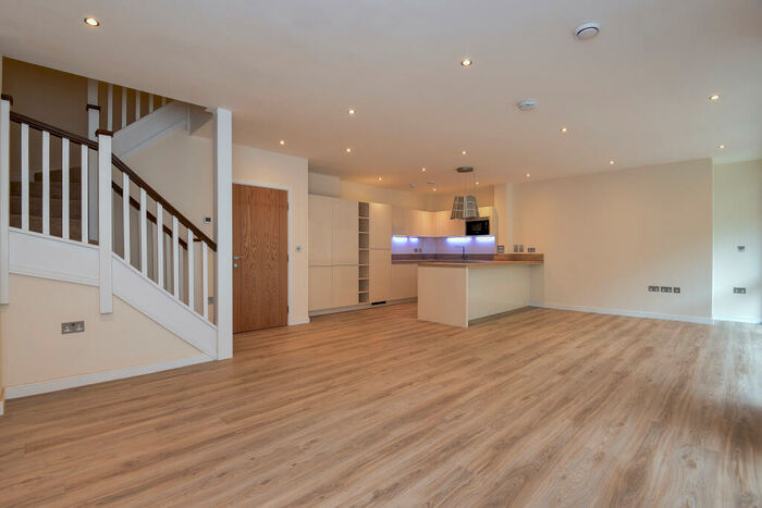 2 Bedroom Apartment To Rent In Almansa Way, Lymington, SO41