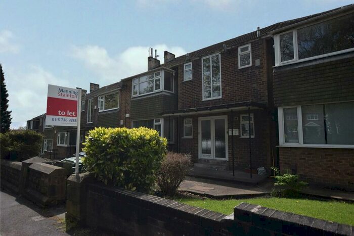 1 Bedroom Apartment To Rent In Queens Court, Moortown, Leeds, West Yorkshire, LS17