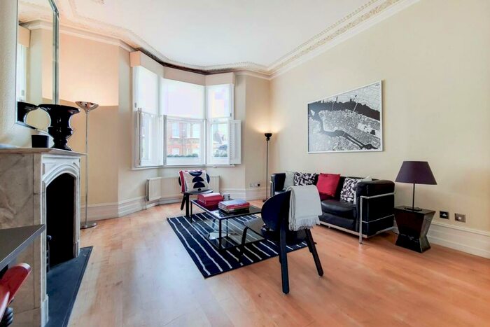 5 Bedroom House To Rent In Beechmore Road, Battersea, London, SW11