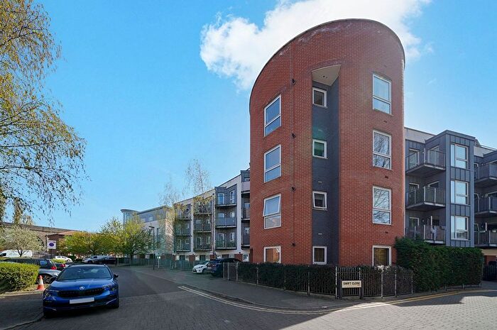 1 Bedroom Flat For Sale In Drinkwater Road, Harrow, HA2