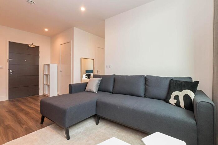 Apartment To Rent In The Lightwell, Cornwall Street, B3