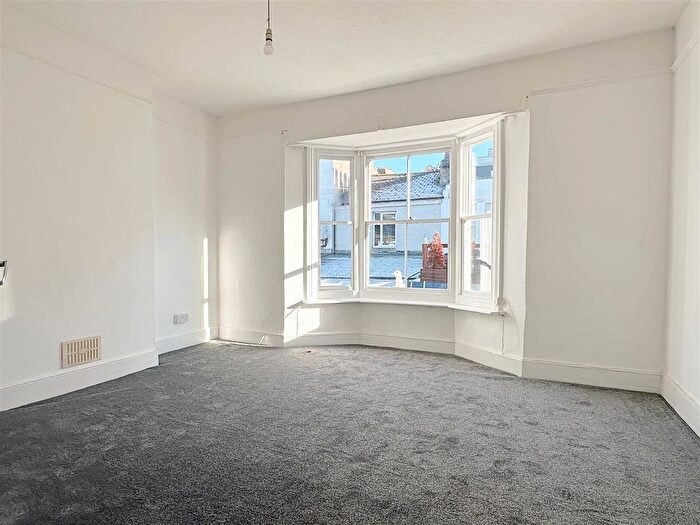 1 Bedroom Flat To Rent In Kensington Gardens, Brighton, BN1