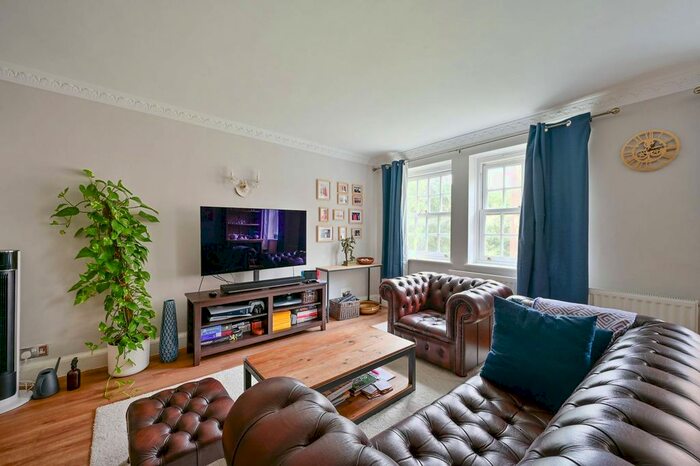 2 Bedroom Flat For Sale In Parkside, Wimbledon Common, London, SW19