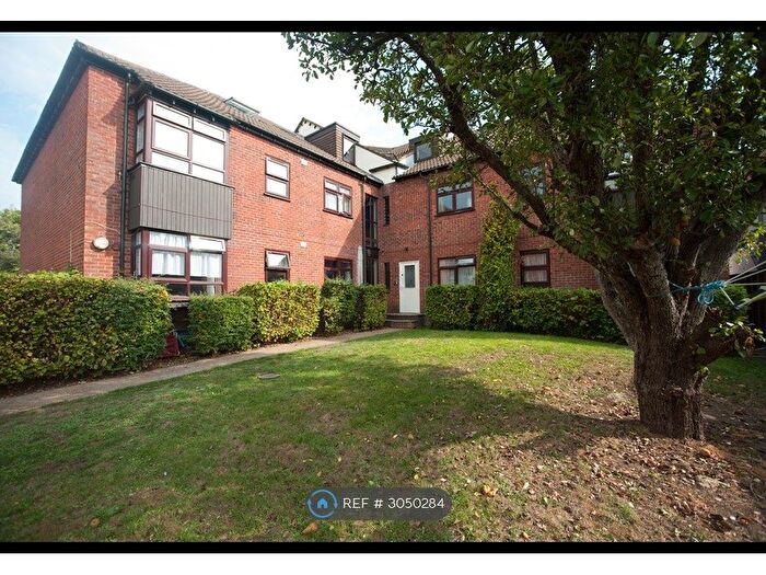 1 Bedroom Flat To Rent In Bullar Road, Southampton, SO18