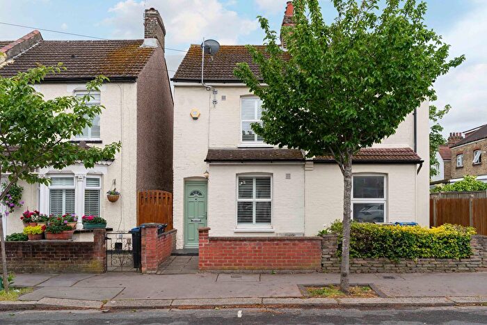 2 Bedroom Semi Detached House For Sale In Exeter Road, Addiscombe, CR0