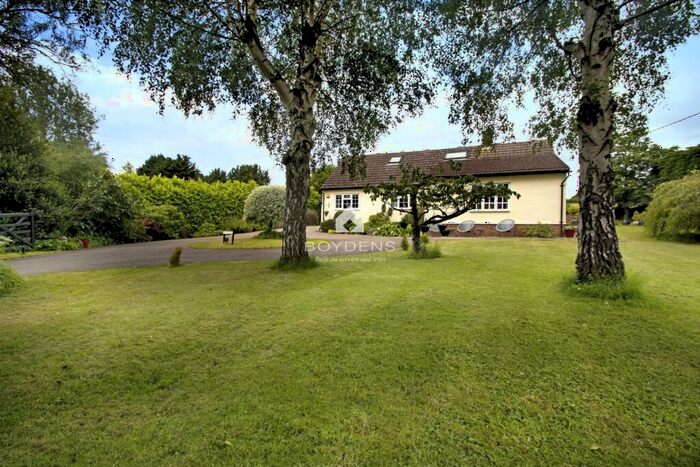 5 Bedroom Detached House For Sale In The Willows, CB10