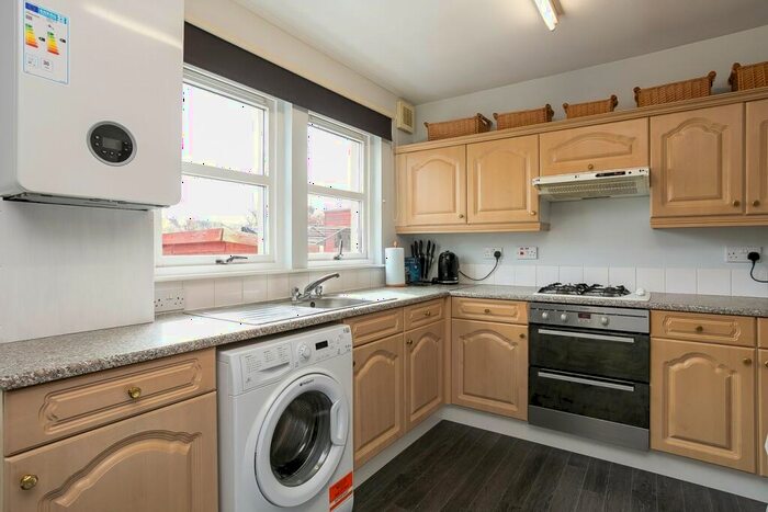 3 Bedroom Terraced House For Sale In Younger Gardens, St Andrews, KY16