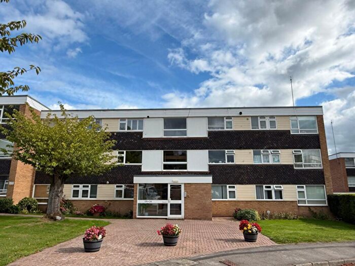 2 Bedroom Flat To Rent In Hampton Lane, Solihull, B91
