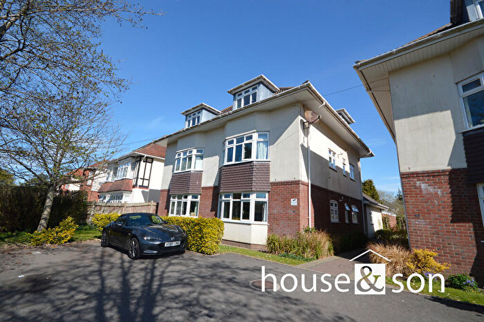 2 Bedroom Apartment To Rent In Lowther Road, BH8