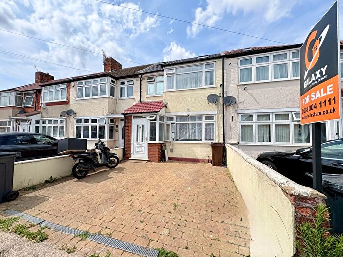 4 Bedroom Terraced House For Sale In Hadley Gardens, Southall, Greater London, UB2