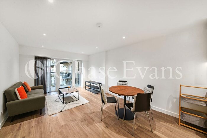 1 Bedroom Flat To Rent In Beaufort Square, Beaufort Park, Colindale, London, NW9