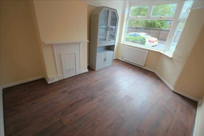 3 Bedroom Terraced House For Sale In Whitefriars Avenue, Harrow, HA3