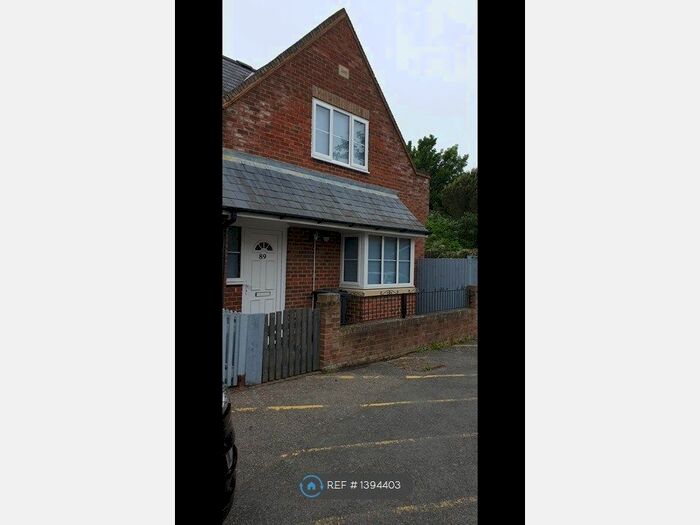 2 Bedroom Semi-Detached House To Rent In Station Road, Birchington, CT7