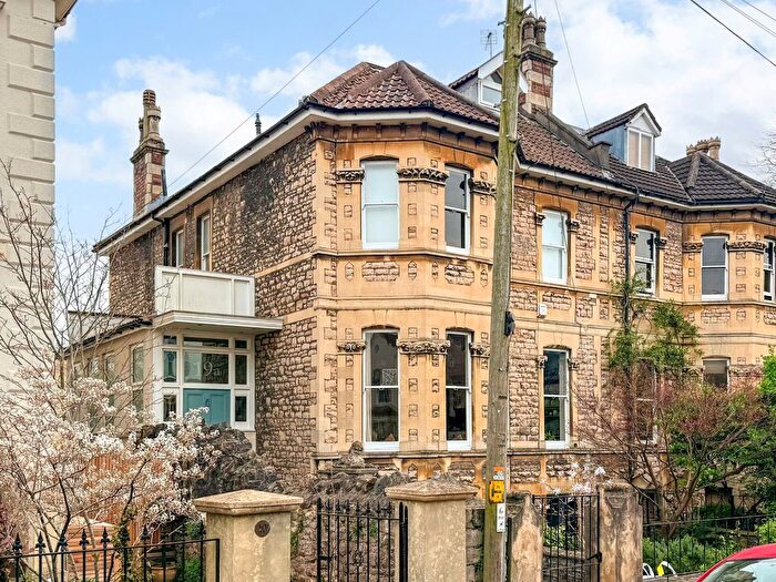 6 Bedroom Semi Detached House For Sale In Wellington Park, Clifton, Bristol, BS8