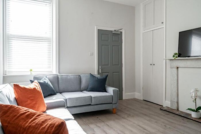 6 Bedroom Terraced House To Rent In Coniston Avenue, Newcastle, NE2