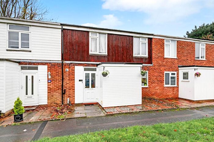 3 Bedroom Terraced House For Sale In Holbeck, Bracknell, RG12