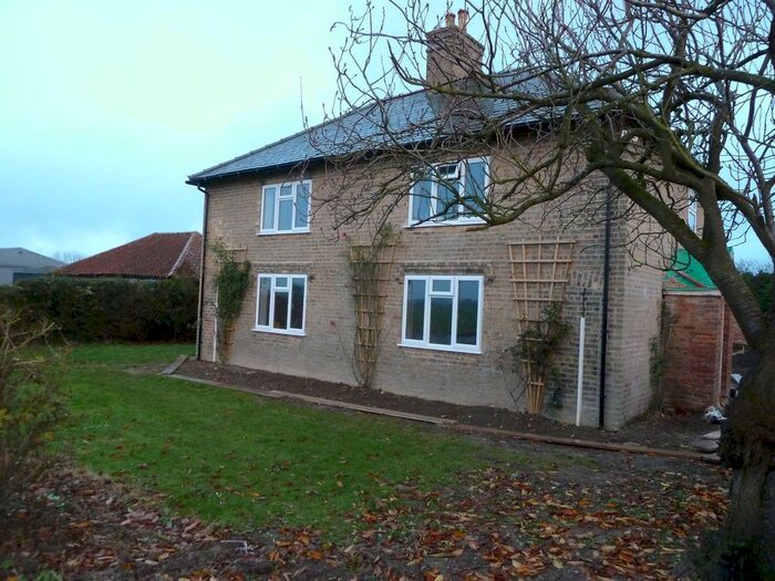 3 Bedroom Semi-Detached House To Rent In Sutton Road, Markby, Alford, LN13