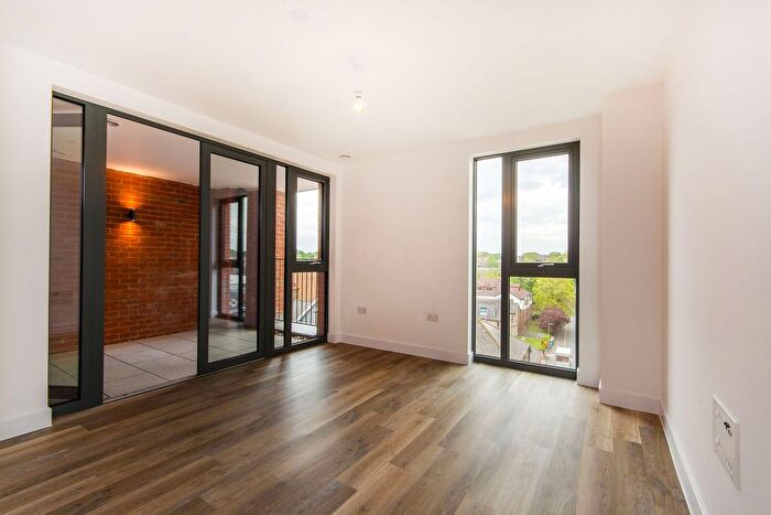 1 Bedroom Flat To Rent In High Street, Sutton, SM1