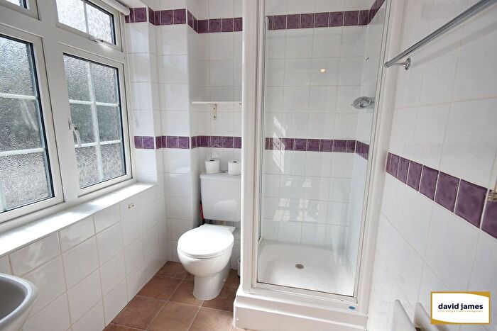 4 Bedroom Detached House For Sale In Tall Elms Close, Bromley, BR2