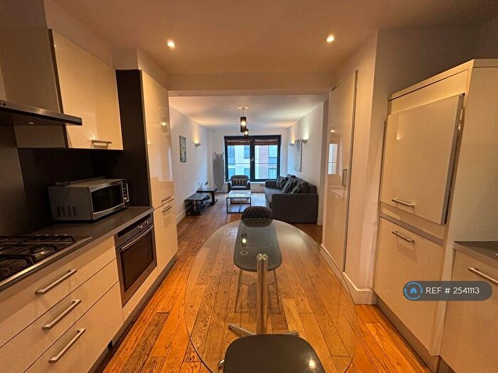 2 Bedroom Flat To Rent In Drummond Street, London, NW1
