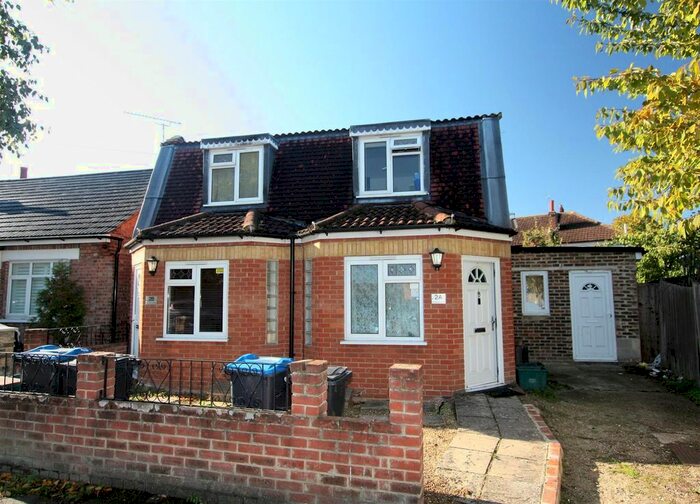 1 Bedroom Semi Detached House To Rent In Meopham Road, Mitcham, CR4