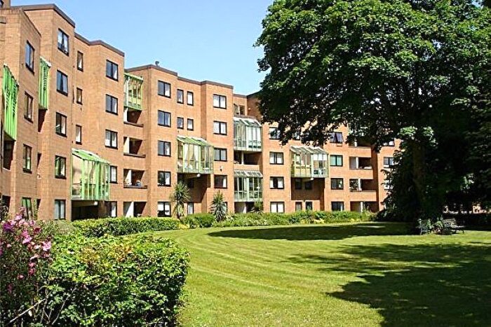 1 Bedroom Flat To Rent In The Crescent, Llandaff, Cardiff, CF5