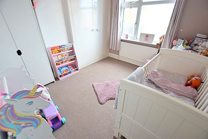 3 Bedroom Terraced House For Sale In Welbeck Road, Grimsby, DN34