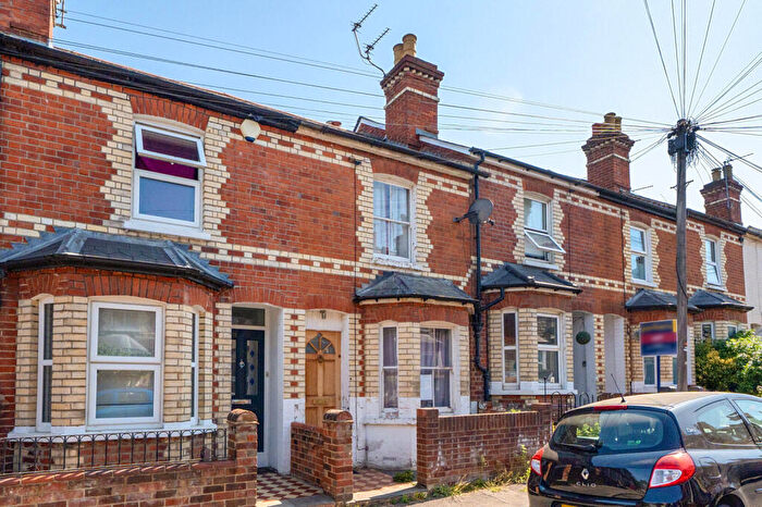 2 Bedroom Terraced House For Sale In Henry Street, Reading, Berkshire, RG1