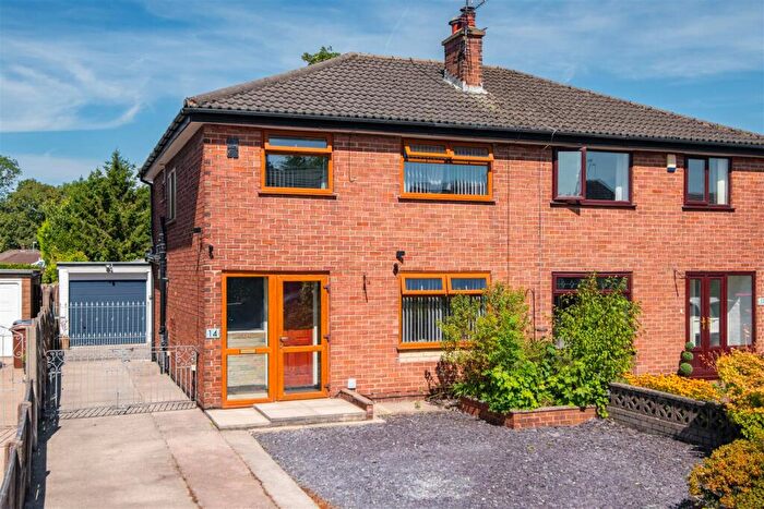 3 Bedroom Semi-Detached House For Sale In Renshaw Drive, Walton-Le-Dale, Preston, PR5