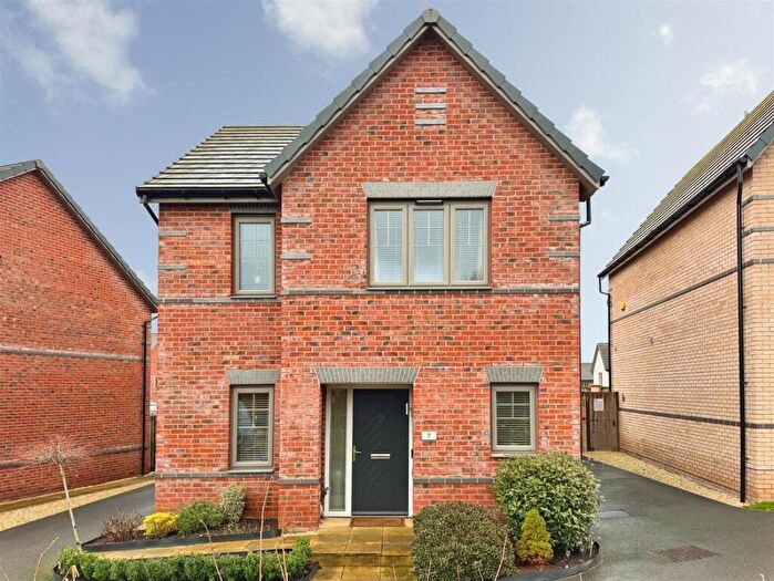 3 Bedroom Detached House For Sale In Poppy Field Way, Carlton-In-Lindrick, Worksop, S81