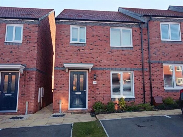 2 Bedroom Property To Rent In Neville Drive, Lichfield, WS14