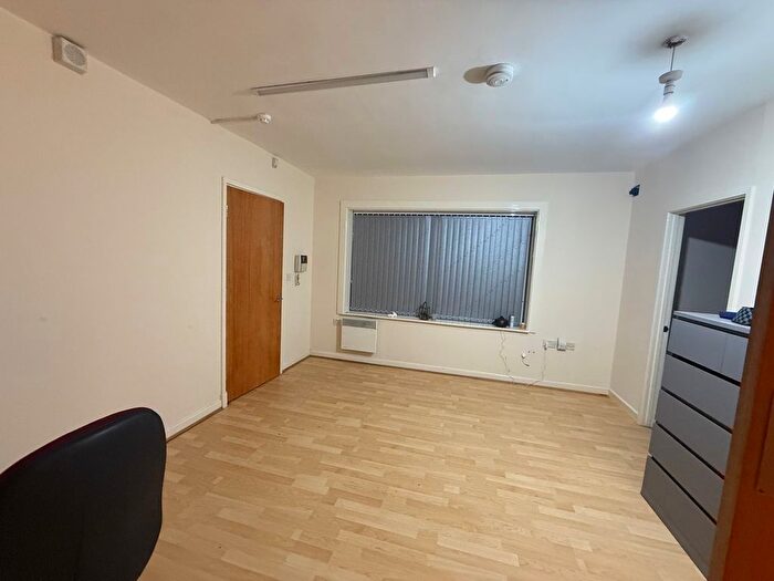 1 Bedroom Flat To Rent In Northumberland Street, Huddersfield, HD1