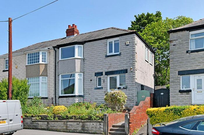 3 Bedroom Semi-Detached House To Rent In St. Aidans Road, Sheffield, S2