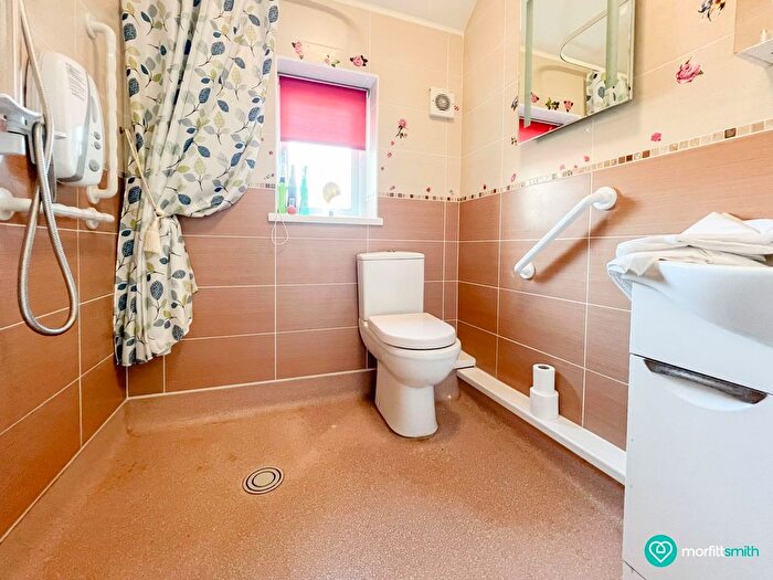2 Bedroom Semi-Detached House For Sale In Everingham Road, Longley, S5