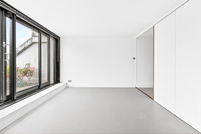 1 Bedroom Flat To Rent In Rowley Way, South Hampstead, London, NW8