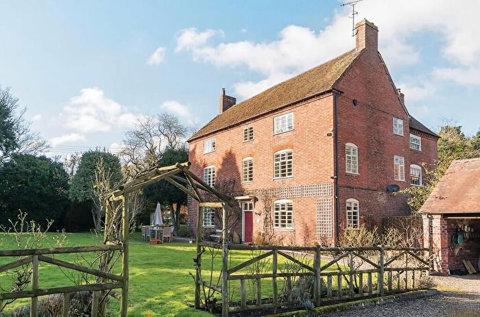6 Bedroom Semi-Detached House For Sale In Sebright Farm, Blakeshall, DY11