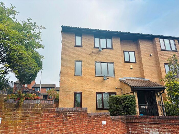 1 Bedroom Flat To Rent In Appollo House, Illustrious Close, Lordswood, ME5