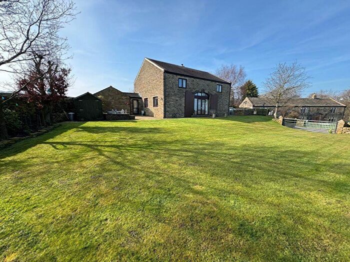 4 Bedroom Detached House For Sale In Dean Lane, Holmfirth, HD9