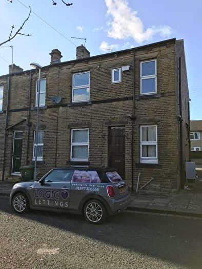2 Bedroom Terraced House To Rent In Gillroyd Place, Morley, West Yorkshire, LS27