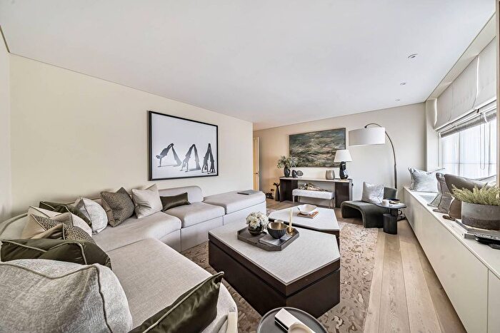2 Bedroom Flat For Sale In Latymer House, Mayfair, London, W1J