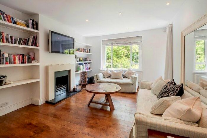 3 Bedroom Flat To Rent In Henry Dickens Court, London, W11