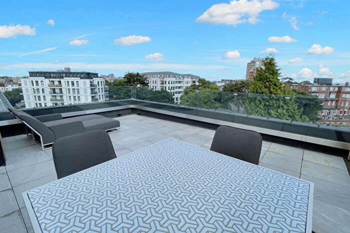 3 Bedroom Penthouse For Sale In Westcliff, BH2