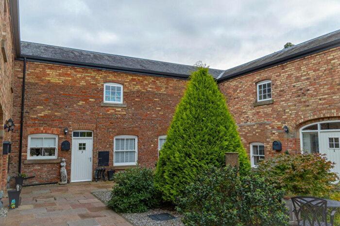 2 Bedroom Apartment For Sale In The Stables, Raywell, Cottingham, HU16