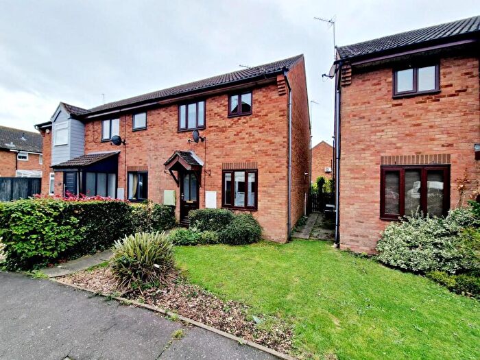 3 Bedroom End Of Terrace House To Rent In Althorp Drive, Penarth, CF64