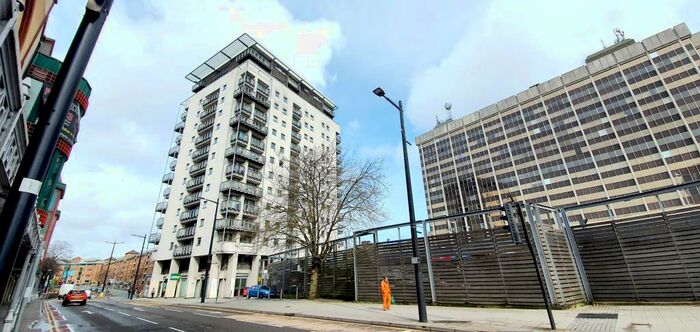 2 Bedroom Flat To Rent In The Aspect, Queen Street, Cardiff, CF10
