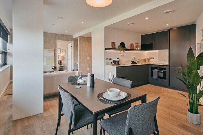 1 Bedroom Apartment To Rent In The Octagon, Birmingham, B3