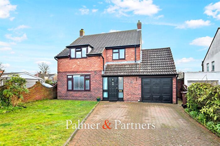 3 Bedroom Detached House For Sale In Kings Meadow Road, Colchester, Essex, CO1