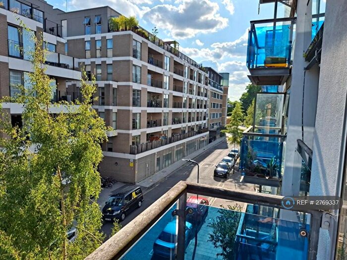 1 Bedroom Flat To Rent In De Beauvoir Crescent, London, N1