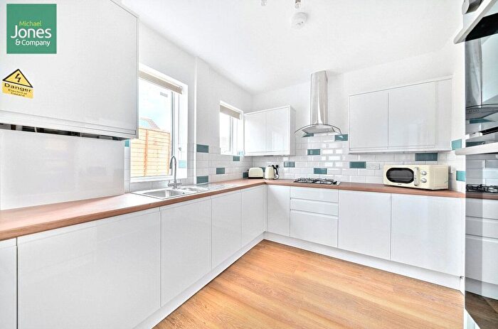 Studio To Rent In Upper Brighton Road, Sompting, Lancing, West Sussex, BN15