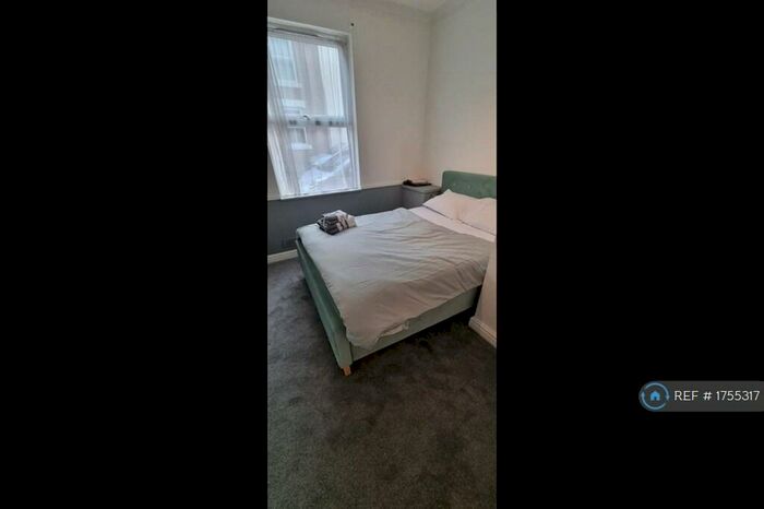 1 Bedroom Flat To Rent In Denbigh Street, Chester, CH1